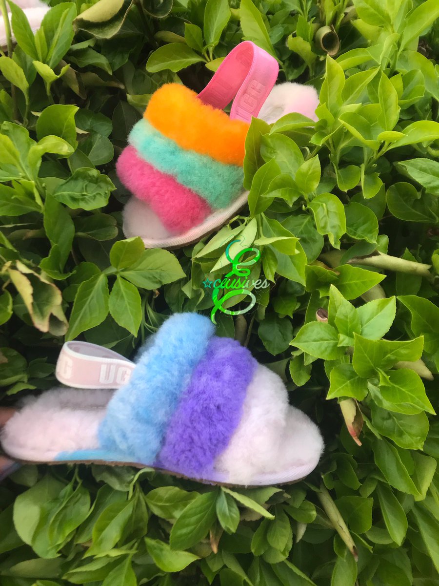 thatsEgirl's tweet photo. Are you spring ready? Fluff Yeah Slides custom by @E_exlusives Available in baby, toddler, kids, and womenโs . Order Now โผ๏ธ
#Eexclusives #shoecustoms #angelusdirect #angeluspaint #fluffyeah #uggcustoms #kicksology #ugg #uggshoes #customuggs #customshoes #fluffyeahslide https://t.co/D8Q5WZd9bJ