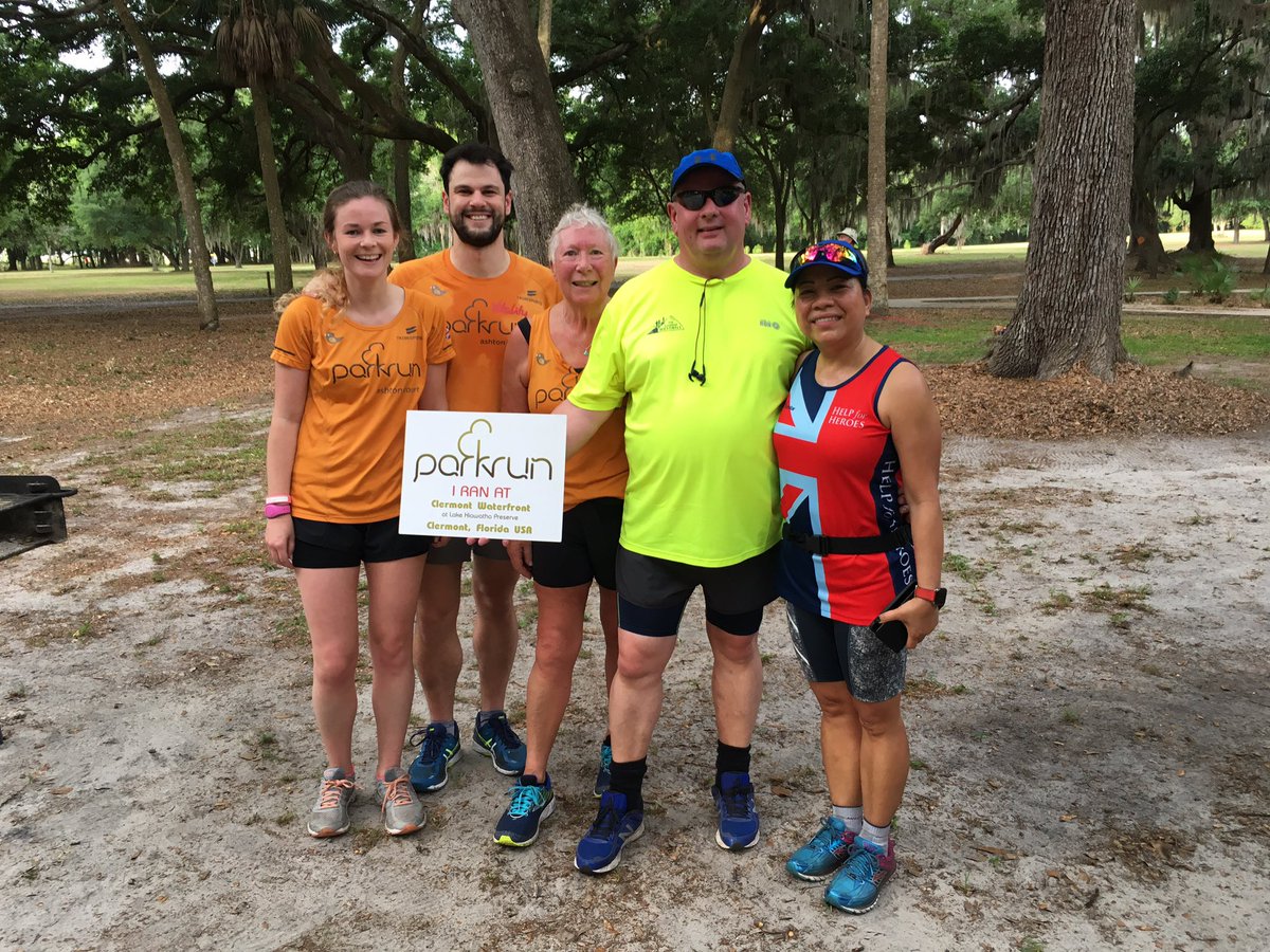 IrwinAlice's tweet photo. Taking our @ashtonctparkrun tops touristing to @parkrunUSA in Clermont, Florida today! What a stunning course, and so warm even at 7.30am!🌳 thank you for being so welcoming #loveparkrun https://t.co/Q66eqHMEBd