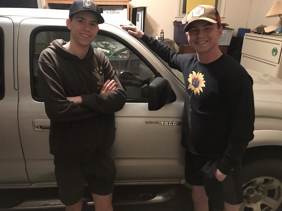 Duraseth's tweet image. A good friend is like a four-leaf clover: hard to find and lucky to have. There is nothing I would not do for those who are really my friends. @Lil_Brett