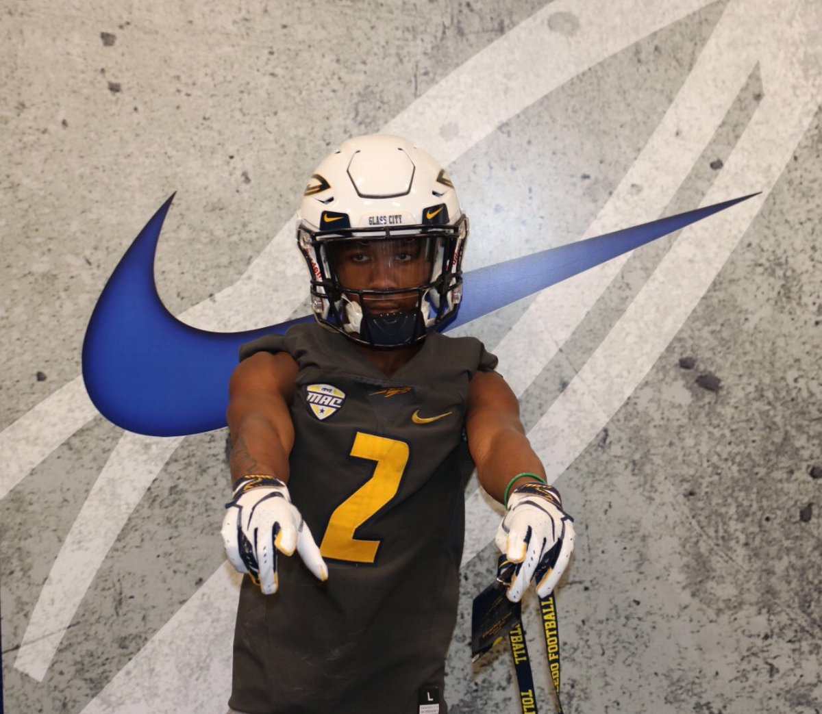502charles's tweet photo. Had a great visit at Toledo! Thanks for a good time  @RickyCicconeUT @JDiMinno  @Kevin_Beard9 , and the rest of Toledo’s  coaching staff  #Gorockets 🚀 @GHE7v7 https://t.co/7OwnrRK2wu