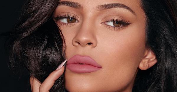 enews's tweet photo. Kylie Jenner defended her ''self-made billionaire'' title: "I used 100% of my own money to start the company, not a dime in my bank account is inherited… and I am very proud of that. I don't have any inherited money." https://t.co/HVDYM3gNQF https://t.co/pr9bxYeouw