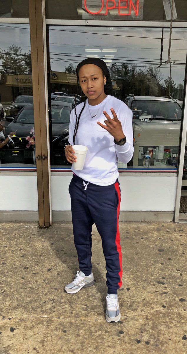 ShakeSumn_'s tweet photo. #realheightz π¦ https://t.co/bLTMYPD7a8