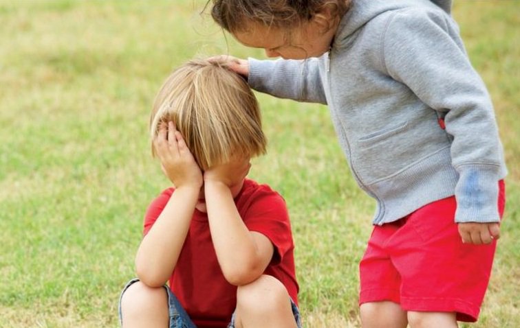 " وكأن عبوسك سيغير شيئاً !
ابتسم أرجوك .. تكفينا حروب هذا العالم " (م) ..

#جماليات
#صباح_الاحد