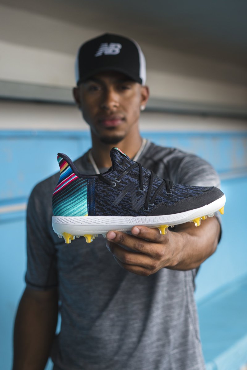 new balance cypher 12 baseball