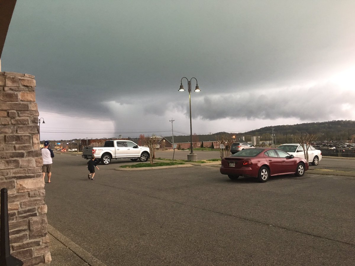 Rhellemans2's tweet photo. @WKRN Spring Hill TN today https://t.co/M93kfIda0J