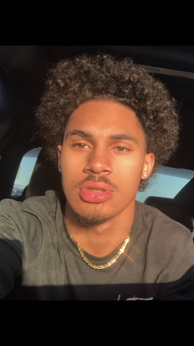 flashy_josh's tweet photo. 🤫 https://t.co/fJvp8M1QWg