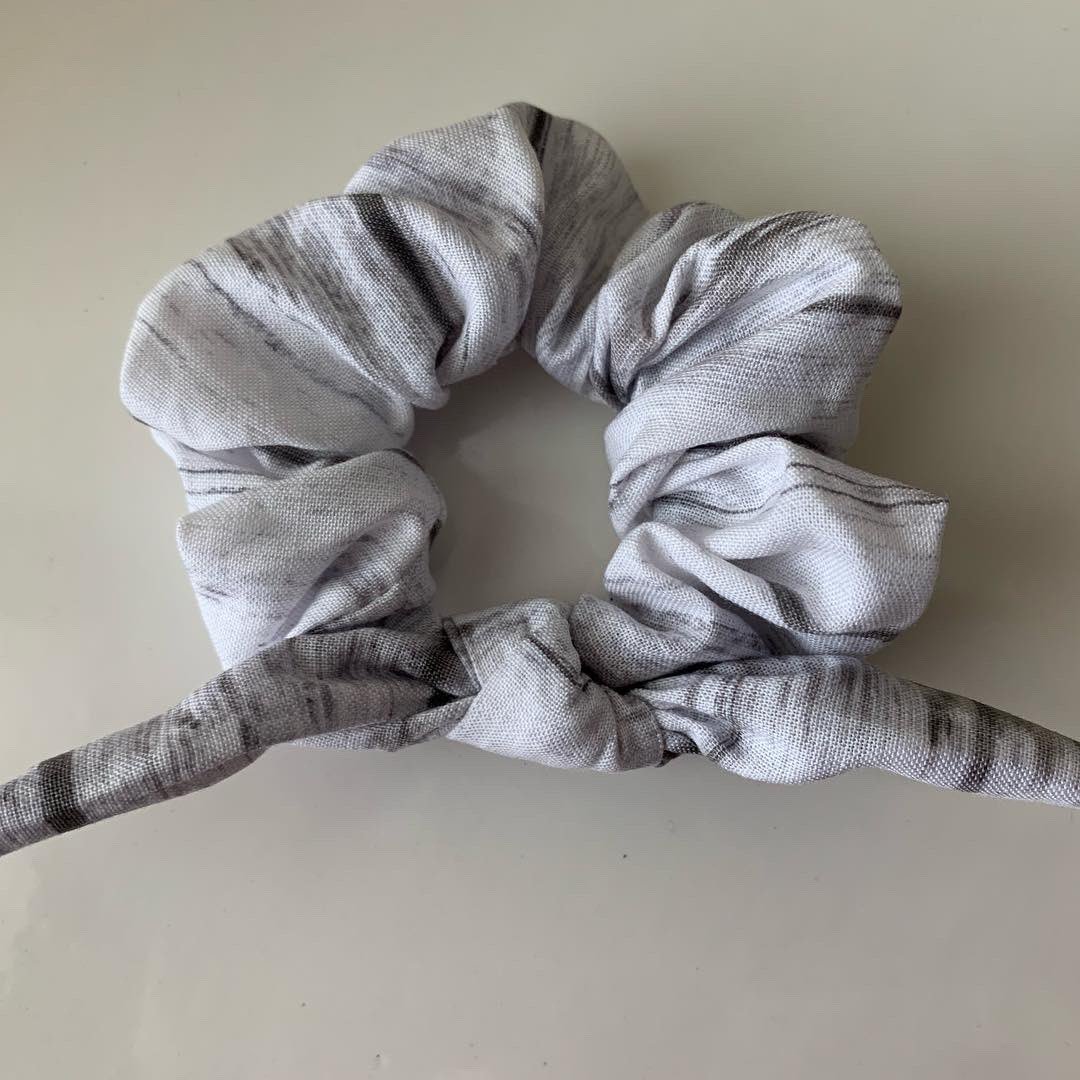 SKeagan's tweet photo. Excited for my first stack! Spring has Sprung Stack now on sale! $10 plus shipping. Anyone who is interested or wanting more info can comment or DM. #Scrunchedbykeagan #scrunchies #scrunchie #fashion #hairstyles #workoutgear #spring #springbreak2019 #homemade #handmade #grunge https://t.co/whHocK6JtF