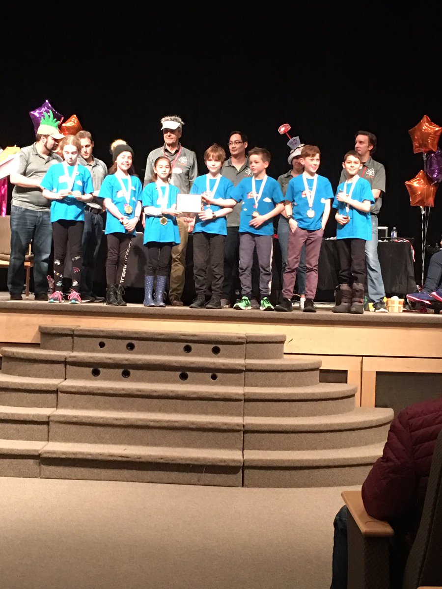 Bravo à nos élèves qui ont gagné 1ère place à Destination Imagination aujourd’hui à Toronto. Nous sommes très fiers d’eux  <a href="/DIOntario/">DI Ontario</a> <a href="/ecolecatholique/">CECCE</a> <a href="/MarioAsselin1/">Mario Asselin</a> <a href="/sophy_boulerice/">Sophy Boulerice</a>