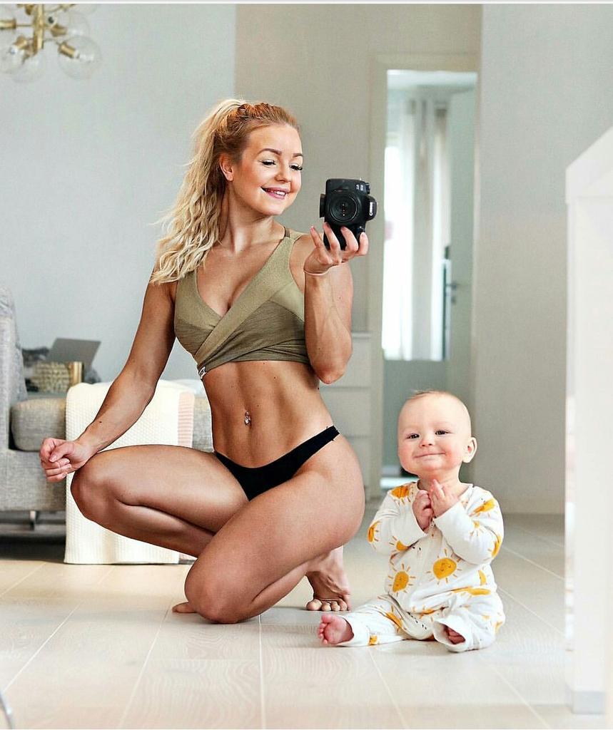 FutureFitnessGirl tweet media