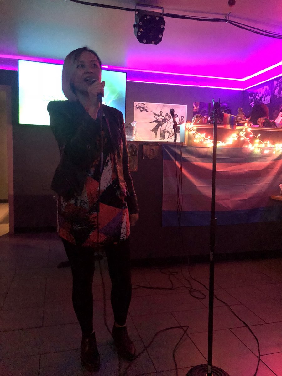 kundimanforever's tweet image. Mimi Lok is up next at #literaoke!