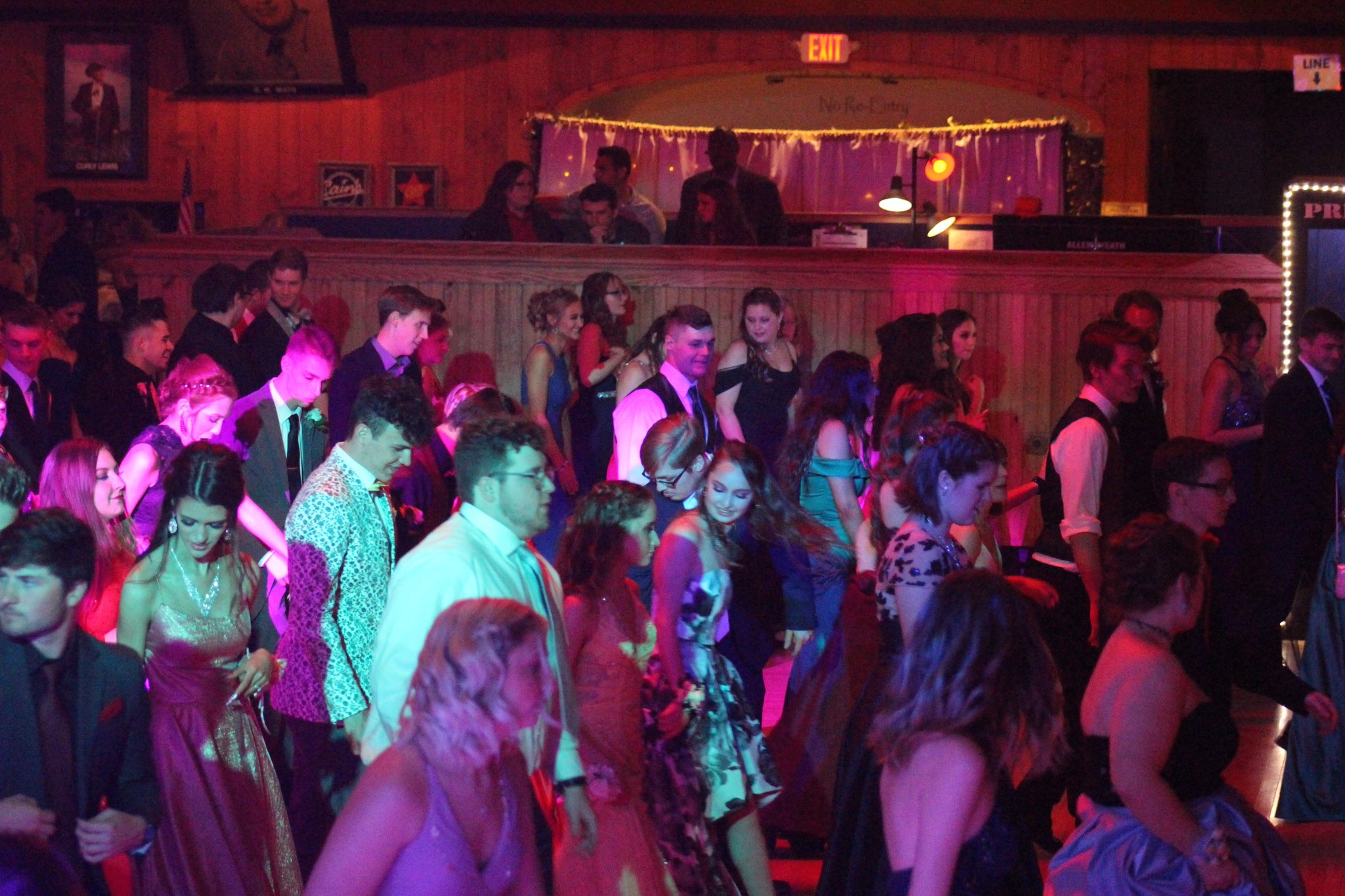 Collinsville Schools on Twitter "Sample photos from Collinsville Prom