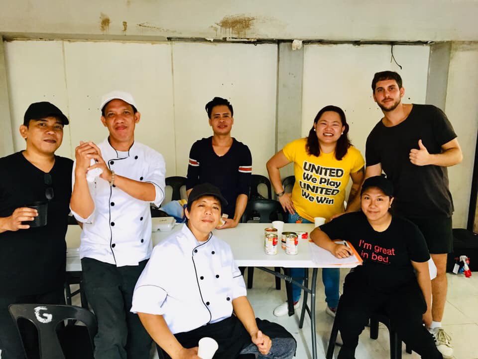 WunderCarpoolPH's tweet photo. Done with the shoot! Our International Director, Jared is cooking something new for the upcoming Brand film in Manila dedicated to the Wunder Community. Big thanks to all the casts and crew for a job well done! https://t.co/shAK8c7phd