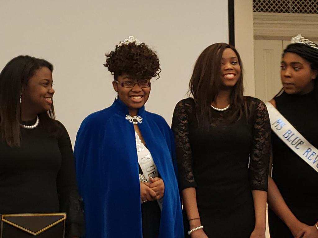 DanceWchs's tweet photo. Congratulations to @WhitesCreekHS own Fine Arts Ambassador Selina Davis for winning Miss Blue Review 2019. She won a Scholarship in the amount of 3,000! #TheCreekIsRising #GoCobras #ArtsOnTheMove https://t.co/26ojYUmLHz