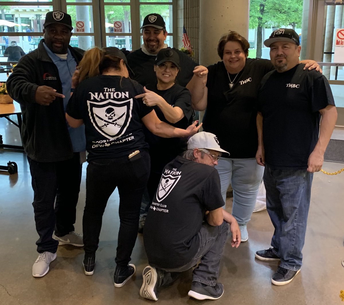 TNBC_Founder's tweet photo. Thank You TNBC for coming out to The Stewpot Second Chance Cafe Dallas and GIVING BACK... Rosie, June, Jimmie &amp; Bobbie, Jesus &amp; Ana, and Me!
#theresonlyone #tnbc #dfwchapter #givingbacktothecommunity
@osobear2 @Raiders @TheStewpot @MommaLynch24 @derekcarrqb @thecharlieboots https://t.co/VkJaxkJdqZ