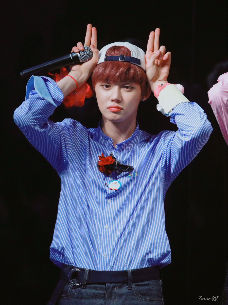 yeonjunstudio_'s tweet photo. 190330 잠실 팬싸 

#TOMORROW_X_TOGETHER #TXT #투모로우바이투게더 #최연준 #연준 #YEONJUN @TXT_members https://t.co/4mZ9nXtd96