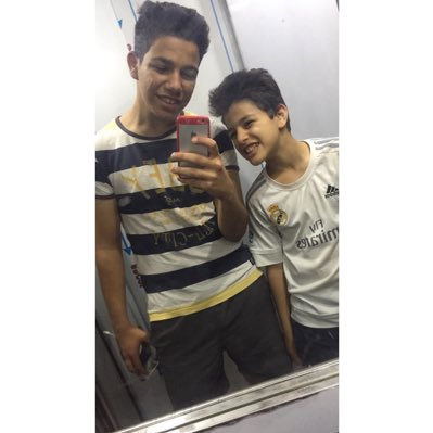 ربنا يرحمك ياحبيبي انا مش مصدق ان بقيت بدعيلك انت عارف انت بالنسبالي ايه وعارف انا بحبك ازاي مش مصدق يادهم ان معدتش هشوفك تاني كل يوم وانت بتقعد ترخم عليا و نهزر مع بعض ونضحك والبيت هيبقي ساكت ملوش طعم من غيرك مين اللي هيلاعبني بلايستيشن ويكسبني.. ربنا يرحمك ياحته من قلبي🙏🏻♥️