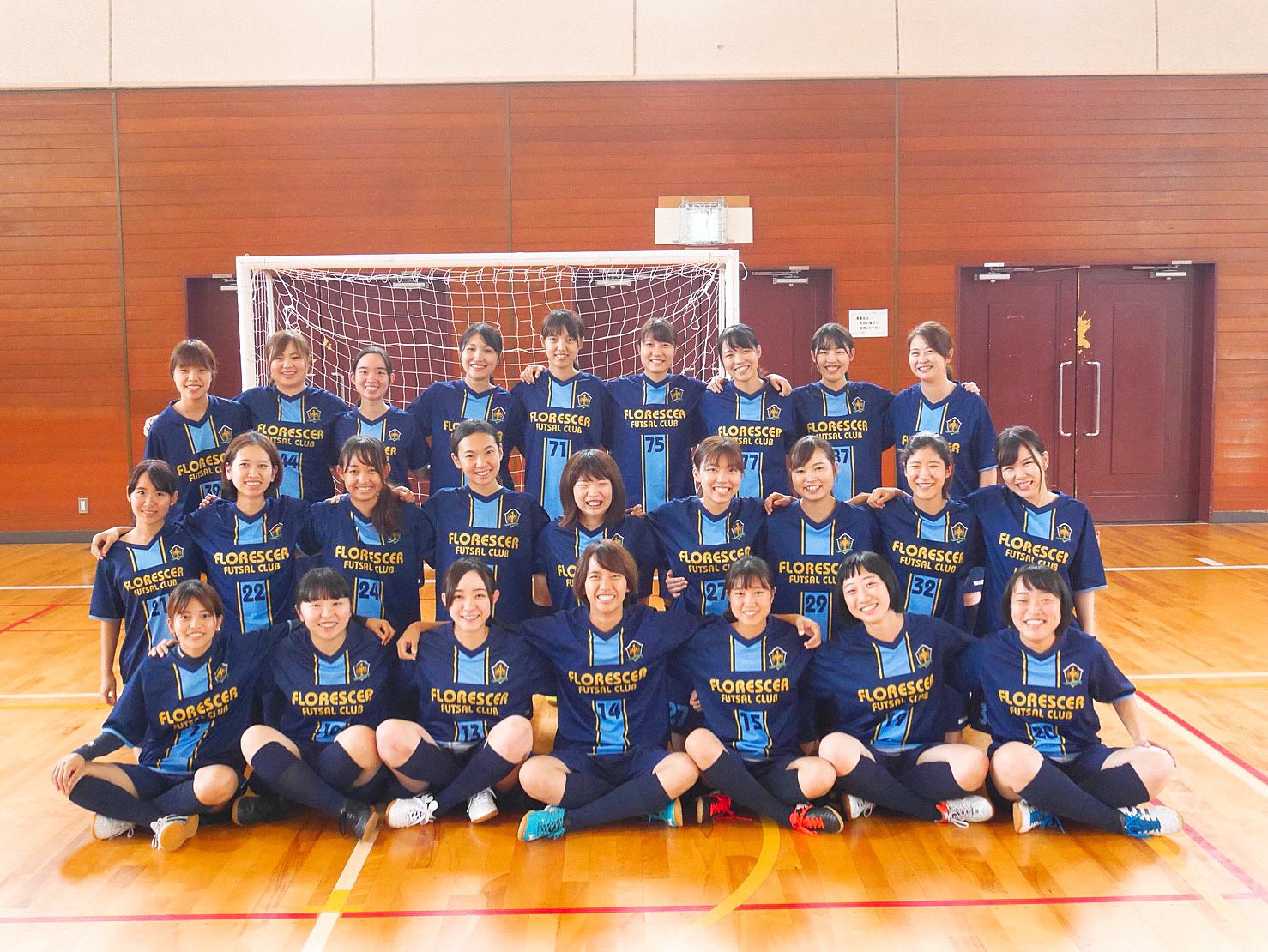 神戸大学女子フットサルサークルflorescer 遅くなりましたが 新入生の皆さん ご入学おめでとうございます 神大女子 フットサルサークルのflorescer フロレセール です 春から神大生 他大の子も の女の子 一緒にフットサルしませんかー 神戸大学女子フットサルサークルflorescer 遅くなりましたが 新入生の皆さん ご入学おめでとうございます 神大女子 フットサルサークルのflorescer フロレセール です 春から神大生 他大の子も の女の子 一緒にフットサルしませんかー