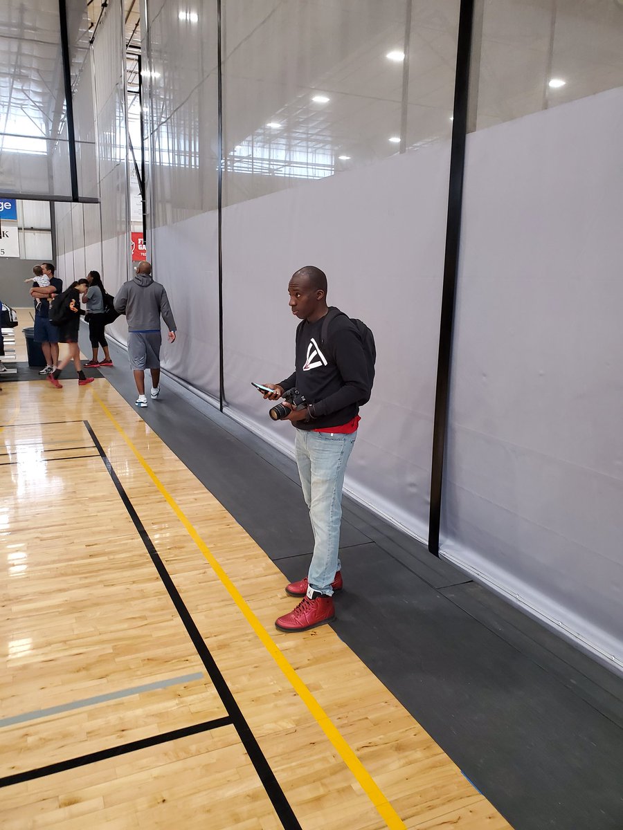 ShesBallin's tweet photo. The first in the gym @TonySwindle 

Literally! Grind is this man's middle name. #SBEX19 https://t.co/34DkxOBbwf