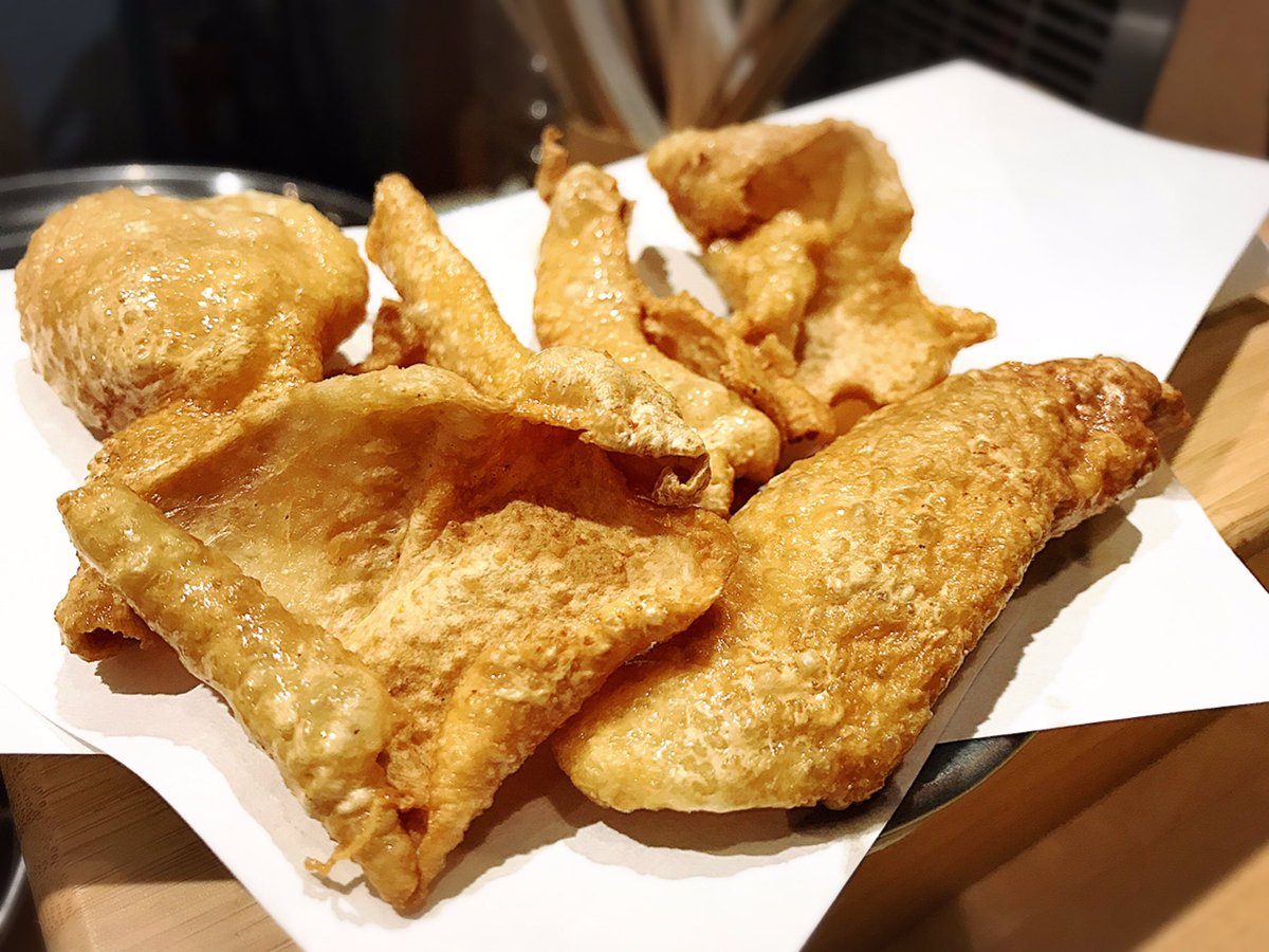 あご 蒲田のうえ山って唐揚げ専門の居酒屋に行ってきた メニューは唐揚げとお通しのみ でもお通しはいっぱい種類ある中から3品選ぶシステムで追加料金払えば追加可能 唐揚げはもちろん お通しも美味しいから全然飽きずにいれちゃいますね 唐 あご 蒲田のうえ山って唐揚げ専門の居酒屋に行ってきた メニューは唐揚げとお通しのみ でもお通しはいっぱい種類ある中から3品選ぶシステムで追加料金払えば追加可能 唐揚げはもちろん お通しも美味しいから全然飽きずにいれちゃいますね 唐