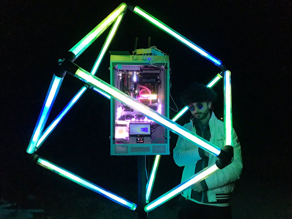 PalestinoPapii's tweet photo. Don Tron Electro #JacksonTree #MESHWiFi https://t.co/jKi5G3ZLt5