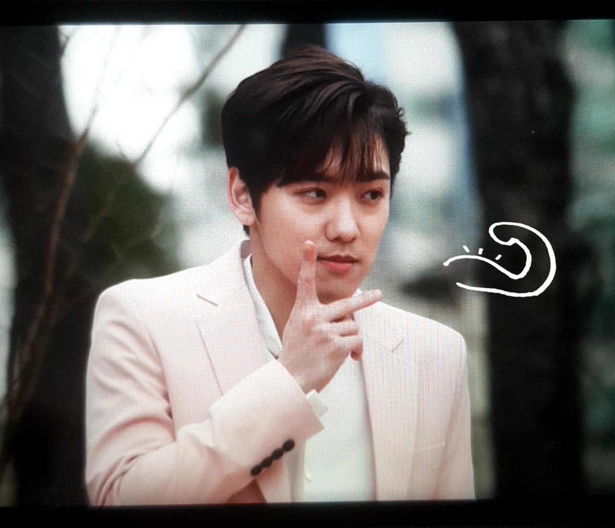 100per_hero's tweet photo. [19.03.31]인가 팬미팅 프리뷰 #백퍼센트  추운데 고생했어요😭 그와중에 의상 이쁘다😍 #록현 #rockhyun  #종환 #jonghwan #찬용 #chanyong #혁진 #hyukjin 
#still_loveing_you 
@gusdl210 @100per_jonari @100per_yongyong @100per_hyukjin https://t.co/rOhMyLNtuz