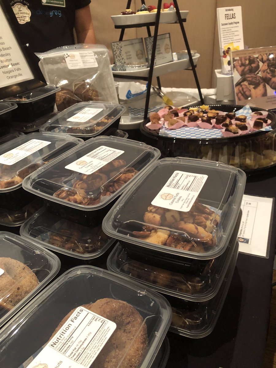 lowcarbshow's tweet photo. Thank you so much Sugar Daddies Bakery for being an amazing vendor at our Low Carb Lifestyle Show. Your sweet treats were incredible 😍🙌!! Also, thank you Greg from Sugar Daddies Bakery for being an amazing Guest Speaker and sharing his #keto and #lowcarb story. https://t.co/eOKLCZjMtP