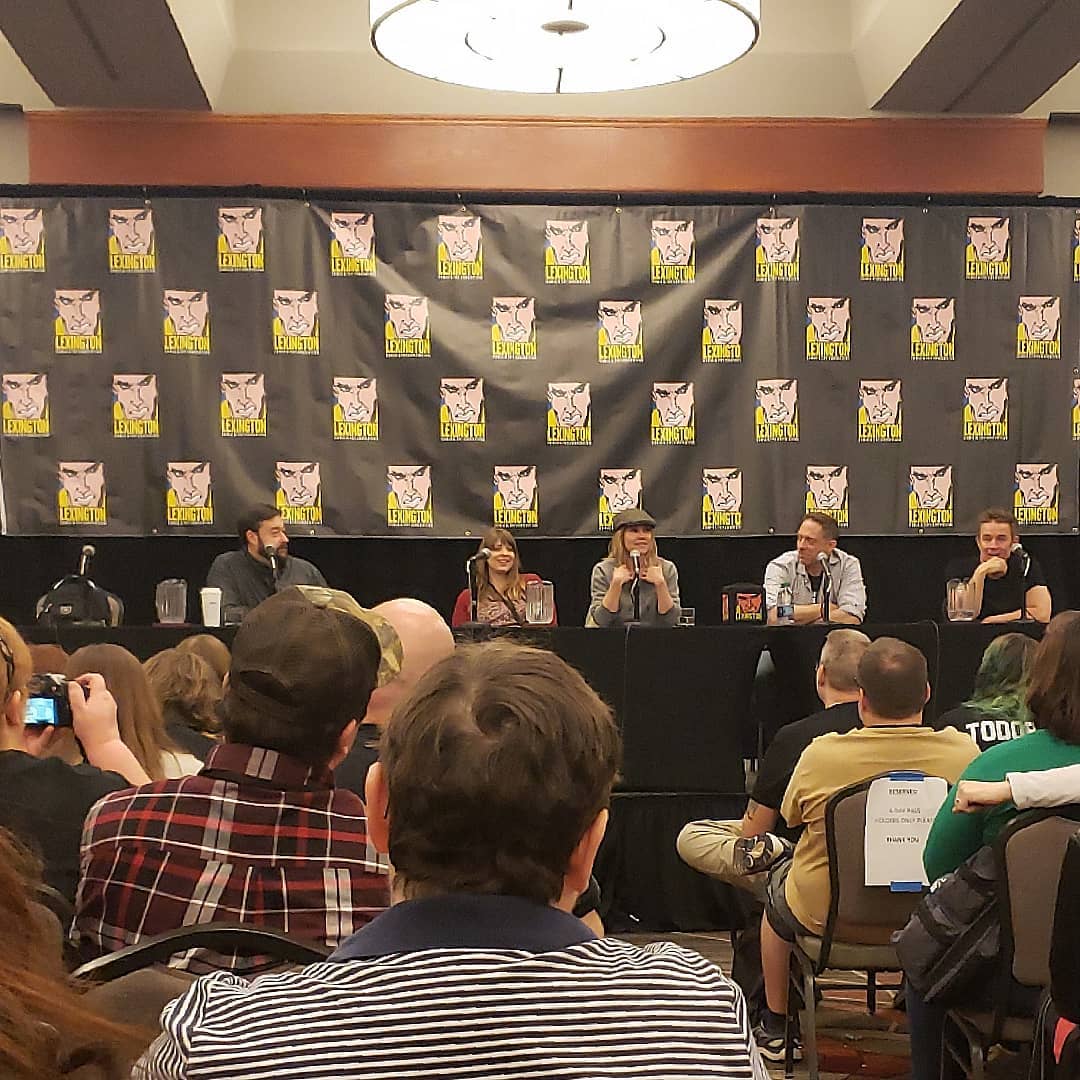 jamie_marsters's tweet photo. UPDATED A few more additions:

James Marsters Lexington Comic &amp; Toy Con 2019 Reports, Pics &amp; Videos 

#JamesMarsters @lex_con #LexCon2019 #LCTC2019 @amber_benson @emmacaulfield @TheJamesLeary @NicholasBrendon @BuffyTVS 

https://t.co/GgifMALgVc https://t.co/L7e037k1Yy