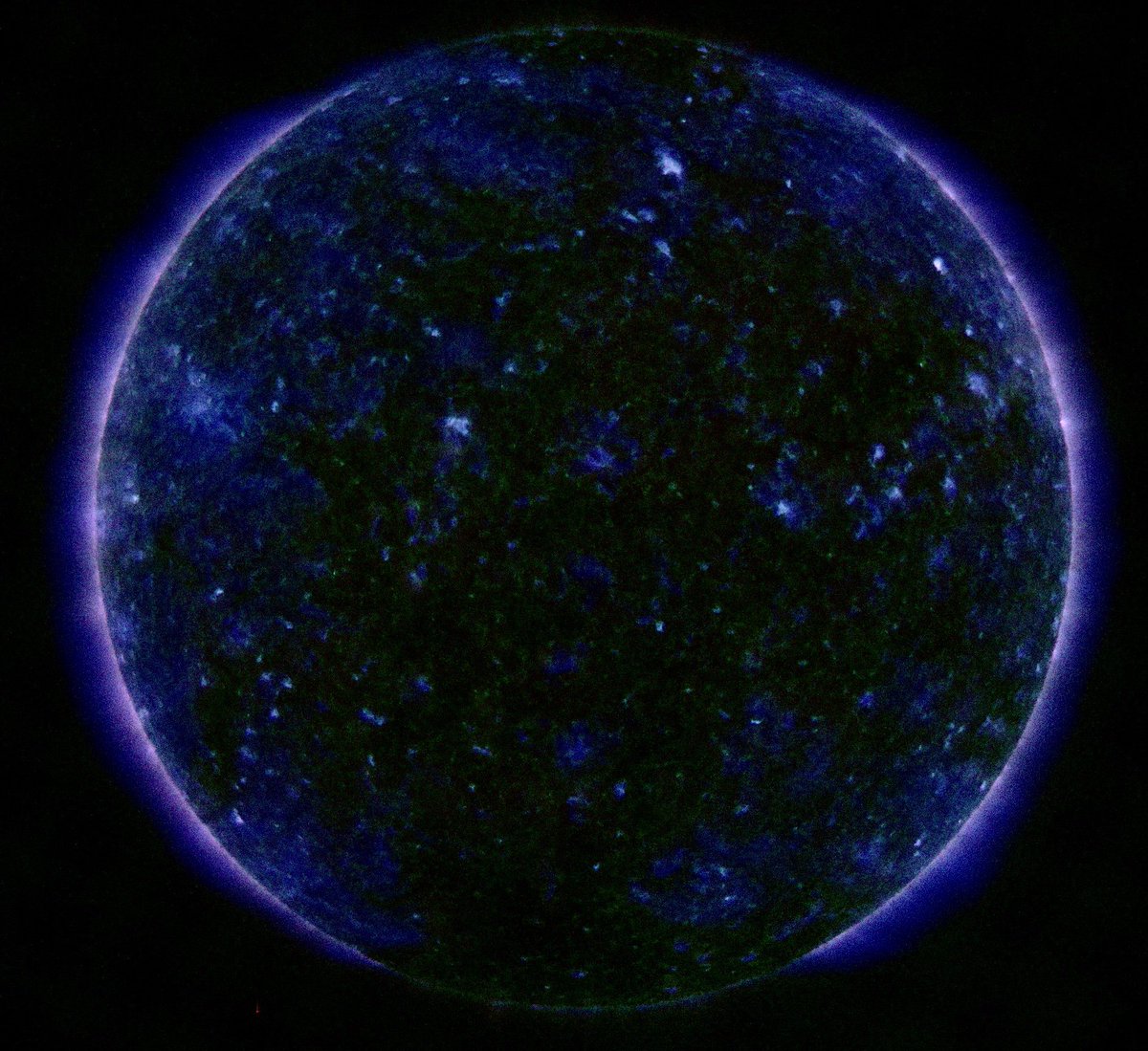 Dlr Next Guten Morgen Wie Immer Mit Einem Livebild Der Sonne Via Satellit Sdo Heute Mal Fur Die Alten Rocker Unter Euch In Deep Purple T Co Gjkfrxwf7e