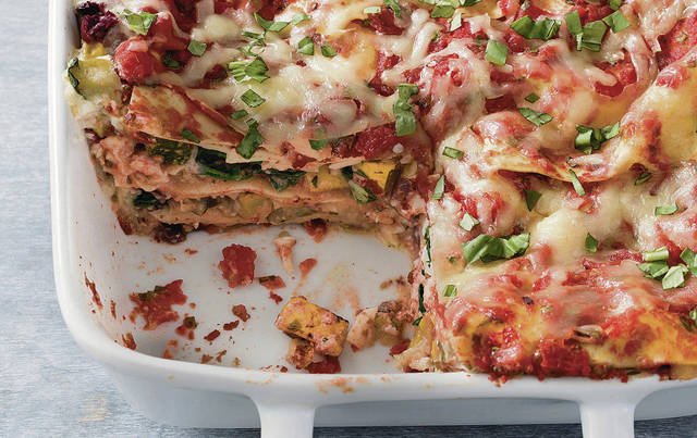 You won’t miss the meat with this veggie-packed lasagna recipe - bit.ly/2HTWB3j #Crave