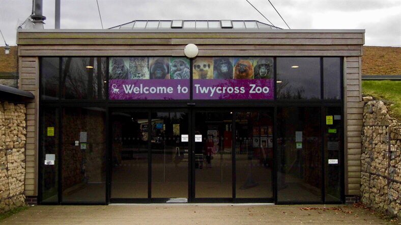 nuneatonsigns's tweet photo. What a great day we had yesterday - sharing our story at @TwycrossZoo in our presentation to @WatesGroup ππ¦π #SocialEnterprise #NuneatonSigns https://t.co/PQfgi8aej3