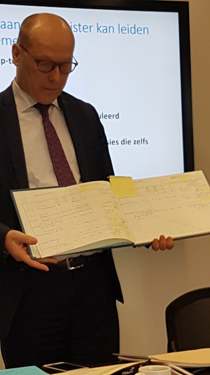 Het oude aandelenboek wordt volledig digitaal legt <a href="/VanCoile/">Bart Van Coile</a> uit en zorgt voor een #UBO link