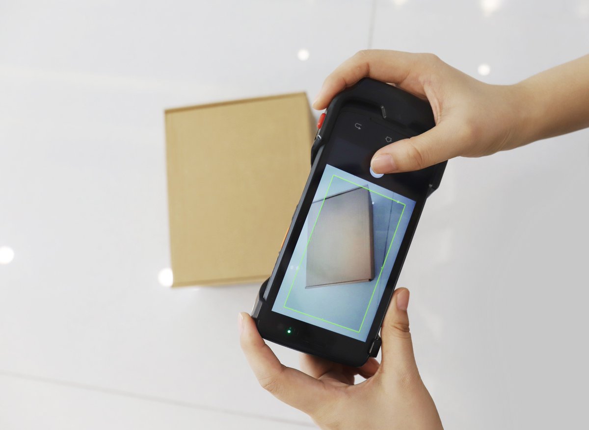 UrovoL's tweet photo. Measuring package dimensions? You definitely won't be needing measuring tapes with this! #RedefiningMobility #logistics https://t.co/DJjF2JvQMq