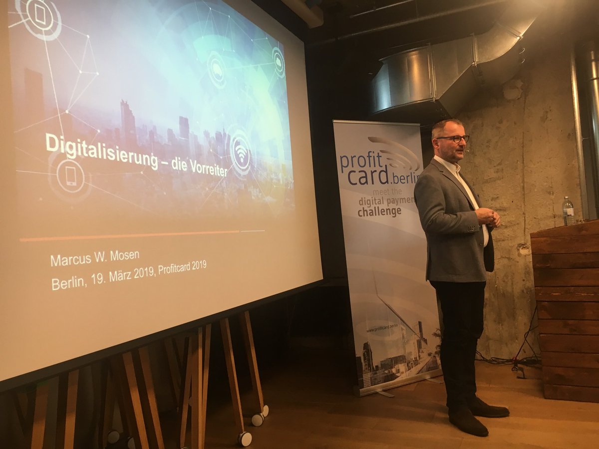 ⁦<a href="/mwmosen/">Marcus W. 🇪🇺</a>⁩ gibt uns einen Einblick wie er in den letzten Jahren #digitalization erlebt hat. Interessante und teilweise amüsante insights und case studies... #concardis #n26 #uber #square. #payment #DigitaleTransformation 👍 ⁦<a href="/RaymondJames/">Raymond James</a>⁩