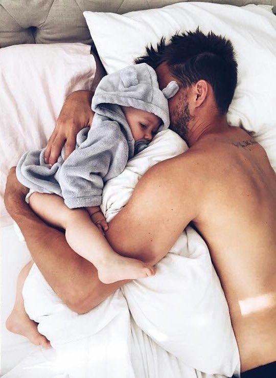 Louis doesn’t want to get up today... he just wants to sleep with his daddy 💙💙