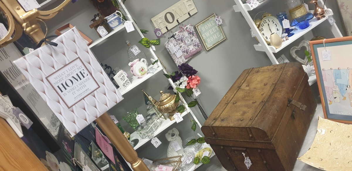 For all those finishing touches, head to #Decoporium your local #homefromhome #accessories #75traders #freeparking #openuntil5pm #wetherby #thorparch