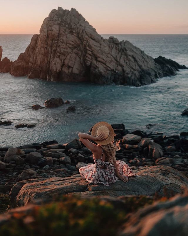 michaelpmevans's tweet photo. Magic hour 🌠 @myblankdiary https://t.co/jv7Q9Nkg8M https://t.co/59SQ0hf9qQ