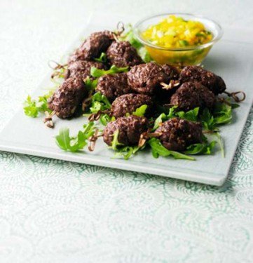 Aperitivos de carne Teriyaki con salsa de pimiento dulce carnivorosgourmet.es/ver_recetas_se… #recetas #gastronomía