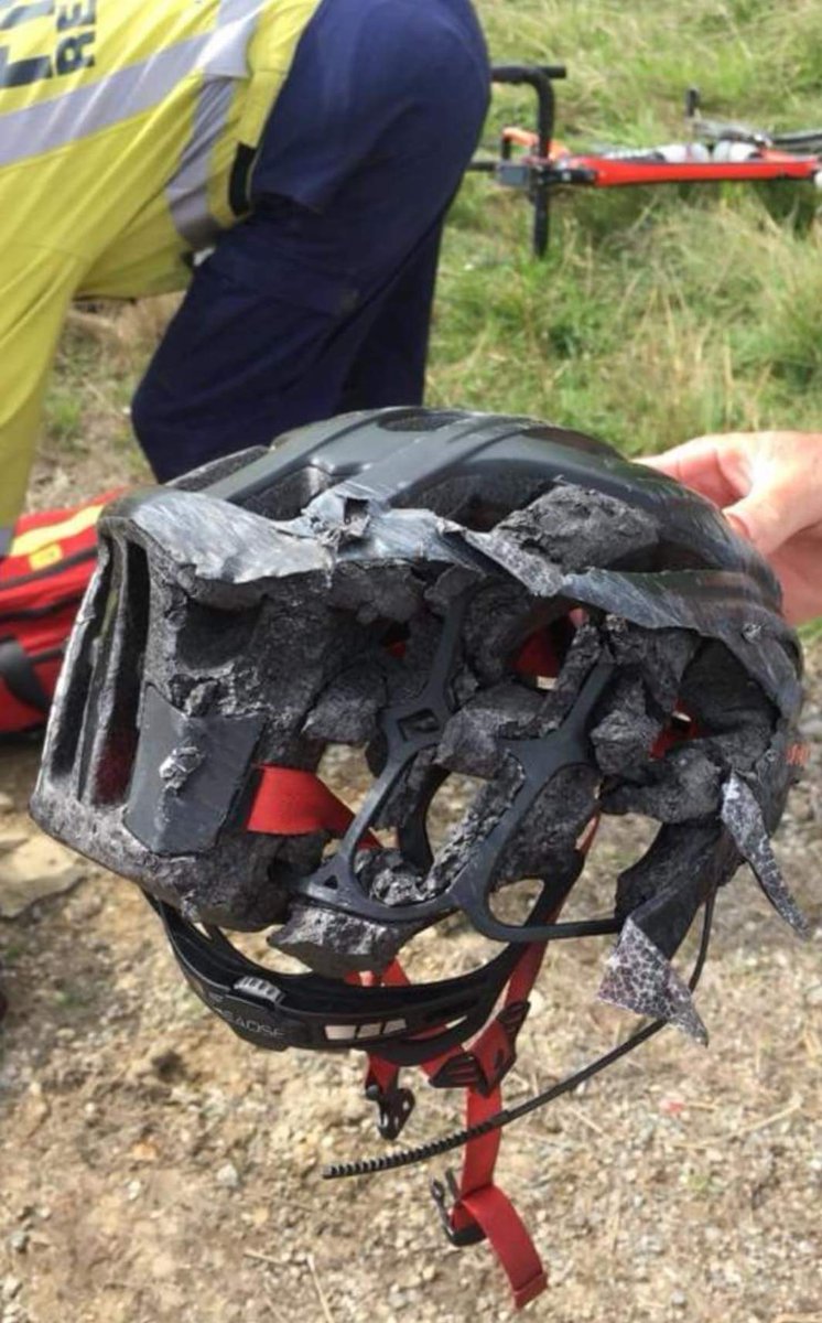 WoodsleeFT's tweet photo. Be safe. Wear a helmet. https://t.co/ksYXeA6zyE