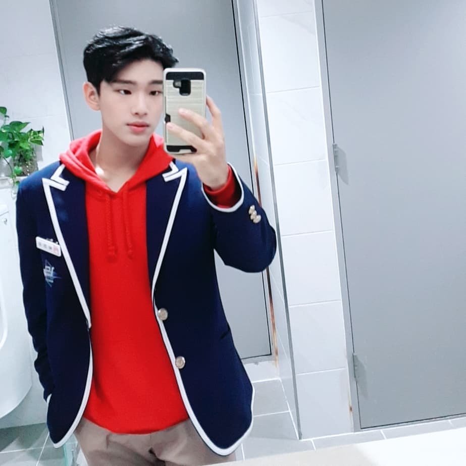 lavisha_u19's tweet photo. Some u19 facts about our birthday boy, Park JinOh ❤️

- Performed Friends, Boss and Sherlock
- Evaluation rank - 3rd place with 94.75 points ❤️

#HappyJinOhDay 🎉 #ParkJinOh #JinOh #박진오 #진오 #undernineteen
#under19 #언더나인틴 #RapTeam ❤️ https://t.co/lYdPuiqhAp