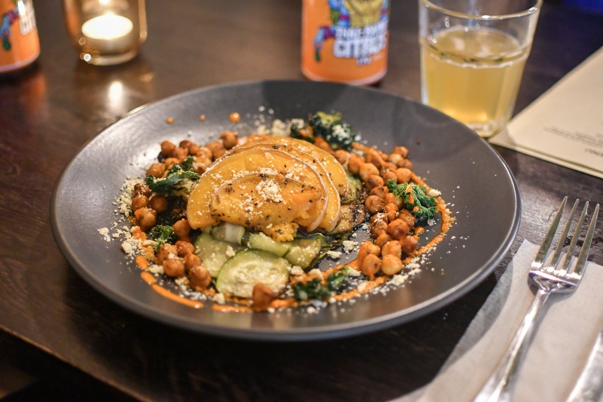 hg__coffee's tweet photo. About last Friday....🤤

New menu for #thegatheringathg dropping tonight 🙌 Turn those notifications on, you won’t be disappointed 🌱

#huntergatherercoffee #thegatheringathg #vegan #veganeats #plantbased #southsea #southseaeats #whatveganseat https://t.co/16t80CGCNO