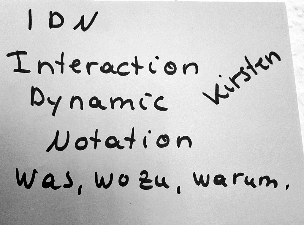 mibi61's tweet photo. Jetzt bei #QDAM erklärt @khgdrn
#IDN
Interaction Dynamic Notation:
Wie arbeiten Teams? Wie kann man das visualisieren? https://t.co/ygLmqohNcs