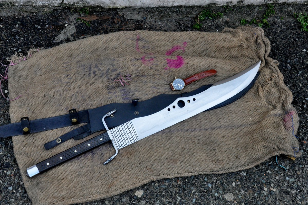 BladeEverest's tweet photo. Excited to share the latest addition to my #etsy shop: 22 inches Custom made Sword/hand forged/comes with leather sheath/5160 carbon steel/Balance water temper https://t.co/vLCnFIQapE #supplies #leatherworking #carbonsteel #yes #kukri #khukuri #gurkhaknife #knives #kuk https://t.co/eRXGW3fHmX
