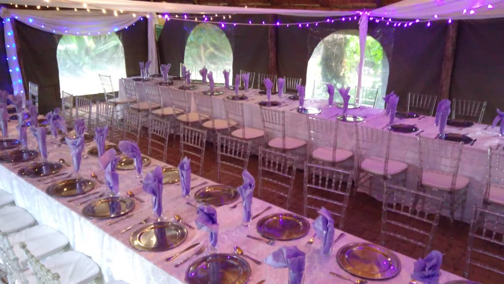 PassionsEvents1's tweet photo. Phinis Mushayi, hubby to Sekai, went a gear up and arranged a surprise Birthday dinner for his better half.
Sekai celebrated her 40th b/day in style and all planning and  decor was done by Passions Events.
Are you planning to have an event? Contact team Passions on +263772750740 https://t.co/lrmQ0oLuPE