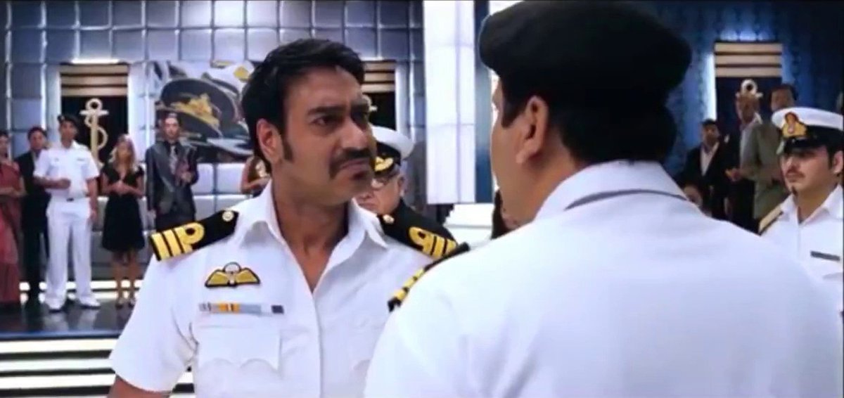 pardekpeechey's tweet image. #OfficialAnnoucement:

@ajaydevgn will portray the role of Squadron Leader #VijayKarnik in #BhujThePrideOfIndia. He was the in-charge of Bhuj airport during the 1971 Indo-Pak war. Directed by Abhishek Dudhaiya &amp;amp; produced by Ginny Khanuja, Vajir Singh &amp;amp; @itsBhushanKumar