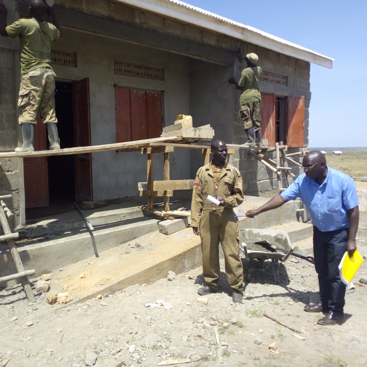 i_mugera's tweet photo. OPM completes construction of over 100 houses for the resettlement of the Bududa Landslide survivors.
The houses are the first phase of a total of 900 houses that are being constructed for the 6300 people to be relocated from Bududa to Bunambutye Sub county in Bulambuli District https://t.co/VTDSfArZS8