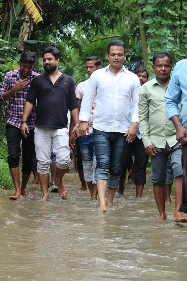NiharRa67292837's tweet photo. #The_real_servant_to_public #youth_icon #Strong_leader #lovable_person of #tangi_salipur one and only #bjd_candidate #BAPIKHATAI Bhai jindabad https://t.co/ZYOfmYfi3M