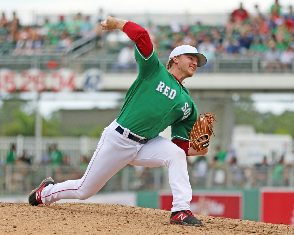 SoxProspects's tweet photo. The second round of cuts from the #SoxSpring big league camp was announced today and our #FortReport offers thoughts on two pitchers who escaped the cuts. We point you to two interesting developments on minor league pay and the #CopaDeLaDiversion as well.
https://t.co/j1seRWFAwy https://t.co/uq6lEQr391
