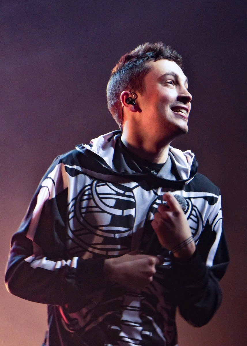 ariflame_sa's tweet photo. #votetwentyonepilots #KCA
Тайлер Джозеф моя вайфу
Джошуа Дан мой хусбендо https://t.co/2J4IxMW3Zd