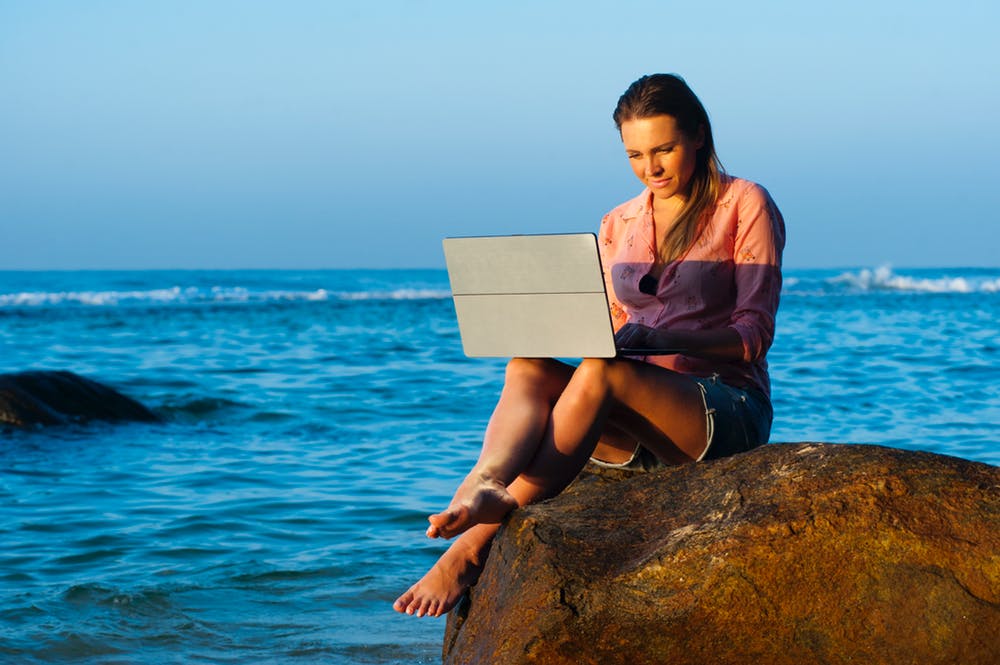 Earn by money online.work from home 
anywhere pc, laptop,mobile. simply unlock and 
complete the job. complete jobs then send me proof
 screenshot. paid by bank transfer
 nd paytm upon successful completion of the jobs 
click linke online24bazar.com start work