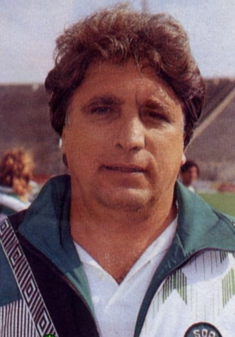 BOX_Sporting's tweet photo. Marinho Peres
Neste dia em 1947 nasce Marinho Peres que chega a Portugal em 1986 para treinar o Guimarães onde conseguiu acabar em 3 lugar.
Chegou ao @Sporting_CP em 1990 contratado por Sousa Cintra onde esteve 2 épocas.
#BoxSporting #1AniversárioBOX #SportingCP #Sporting #Box https://t.co/XA9gYuw3xD